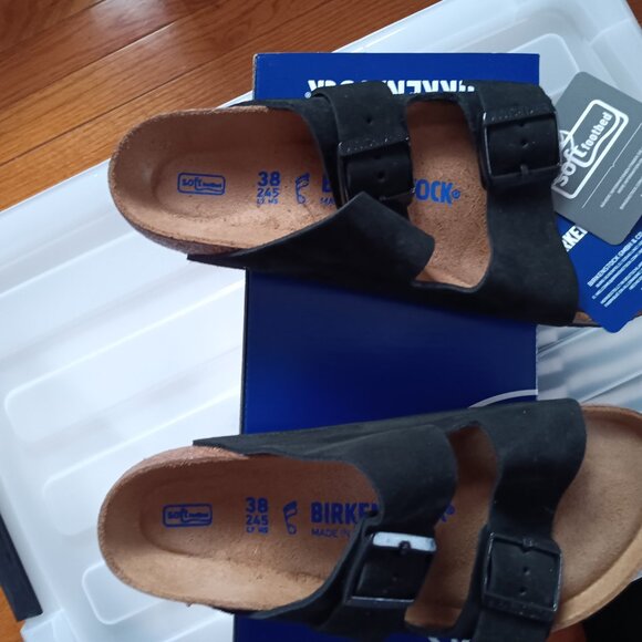*Price Drop* New Birkenstock Arizona Sandals, size 38 Reg/wide (7-7 1/2) - Picture 3 of 6